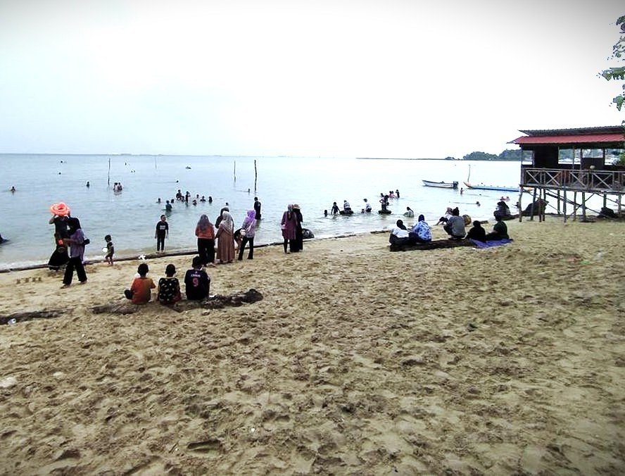 Pantai Nongsa Batam